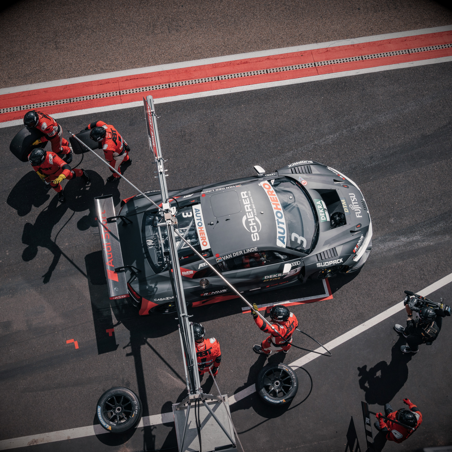 Bird's eye view of a pit stop of one of our DTM Lambos